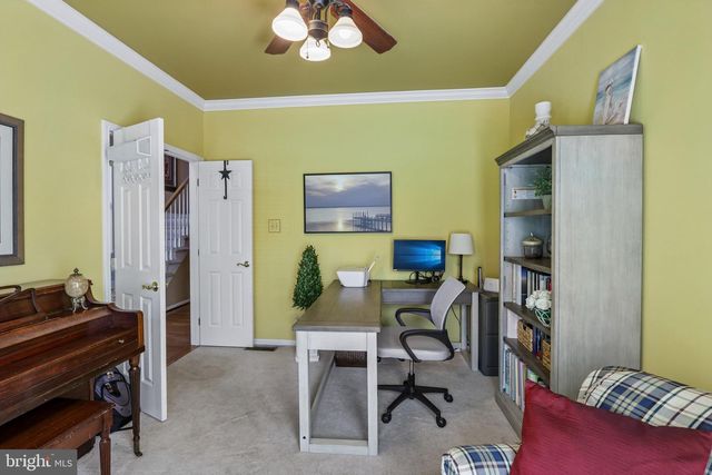 1406 MEADOW VIEW LN, Collegeville, PA 19426