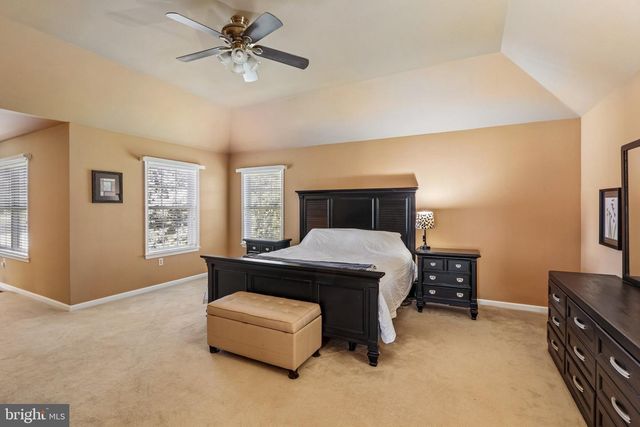 1406 MEADOW VIEW LN, Collegeville, PA 19426