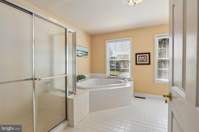 1406 MEADOW VIEW LN, Collegeville, PA 19426