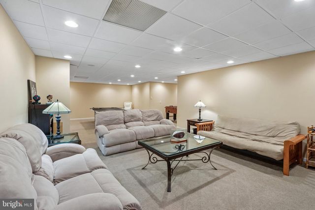 1406 MEADOW VIEW LN, Collegeville, PA 19426