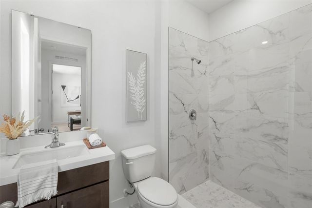 810 EMERALD GROVE DRIVE, Apopka, FL 32703