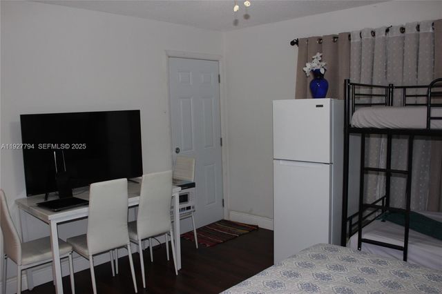 231 Leisure Blvd, Pompano Beach, FL 33064