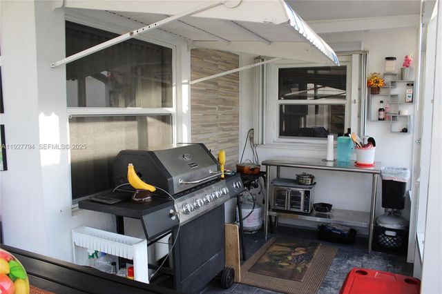 231 Leisure Blvd, Pompano Beach, FL 33064