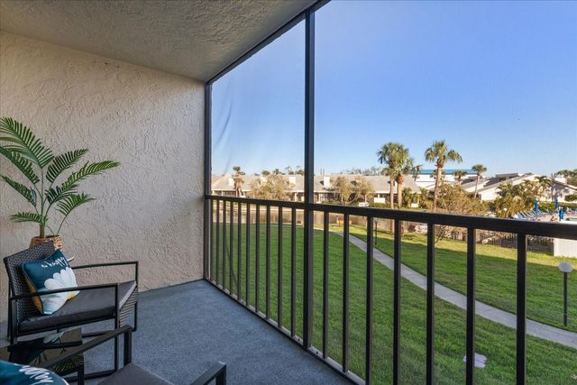 1324 PASADENA AVENUE S 204, South Pasadena, FL 33707