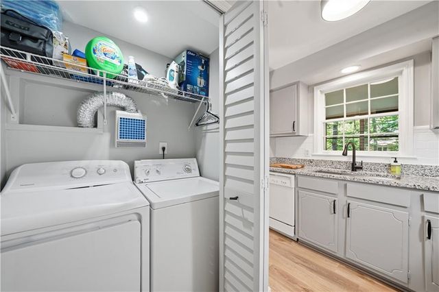 102 Rosaire Place NW, Atlanta, GA 30327