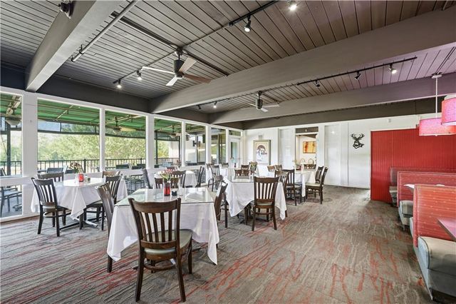 102 Rosaire Place NW, Atlanta, GA 30327