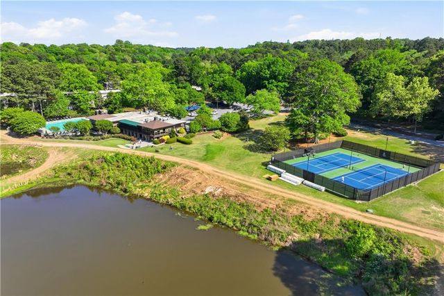 102 Rosaire Place NW, Atlanta, GA 30327