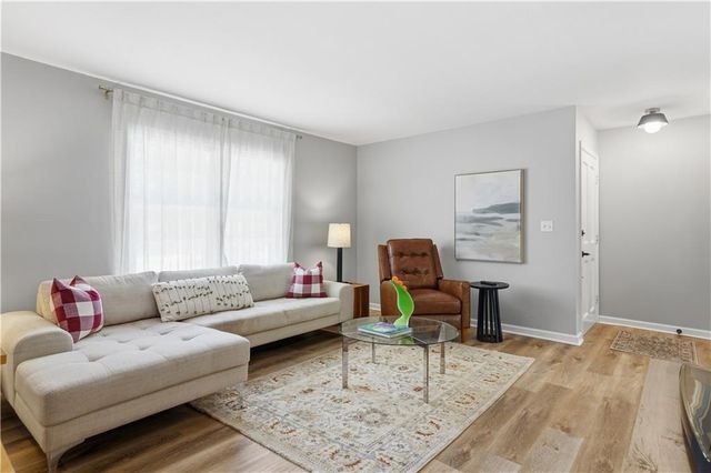 102 Rosaire Place NW, Atlanta, GA 30327