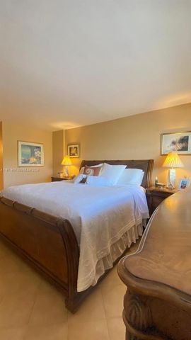 177 Ocean Lane Dr 204, Key Biscayne, FL 33149