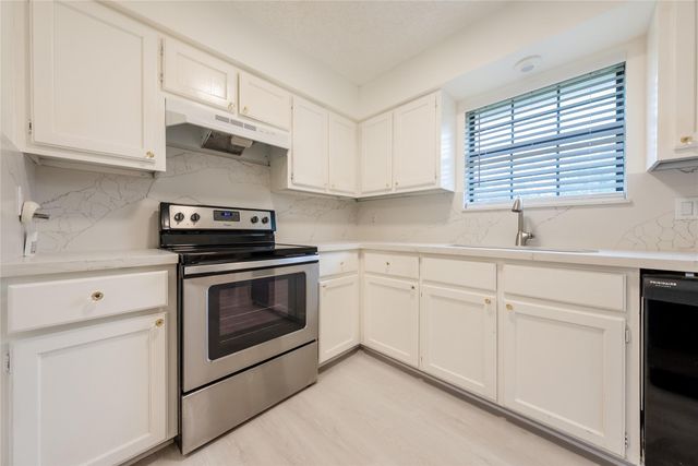 1702 Ireland DR, Leander, TX 78641