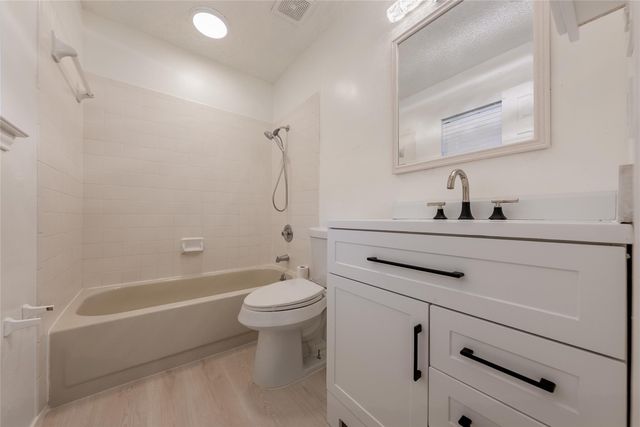 1702 Ireland DR, Leander, TX 78641