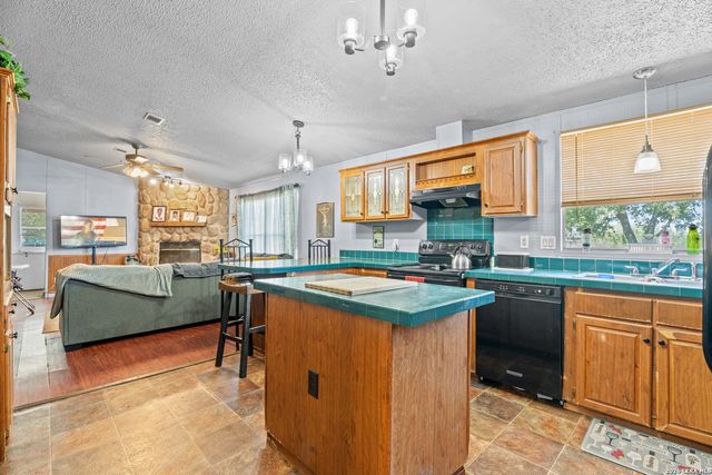 3487 S FOSTER RD, San Antonio, TX 78222