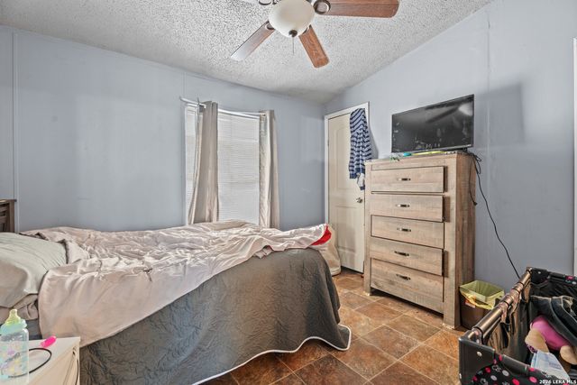 3487 S FOSTER RD, San Antonio, TX 78222