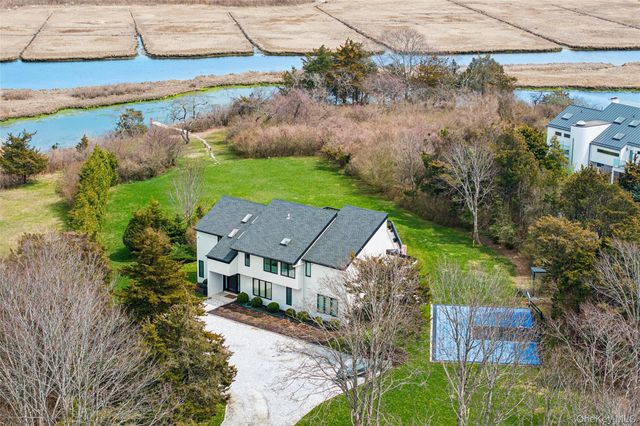 32 Tanners Neck Lane, Westhampton, NY 11977