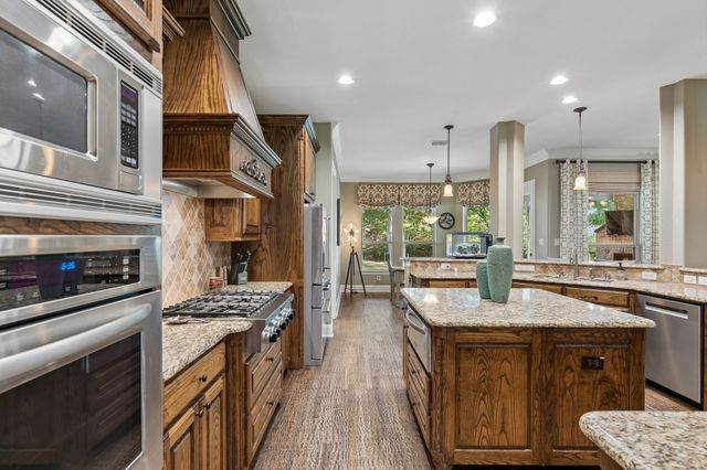 120 Hidden Valley Airpark, Shady Shores, TX 76208