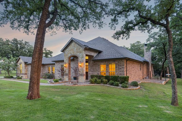120 Hidden Valley Airpark, Shady Shores, TX 76208