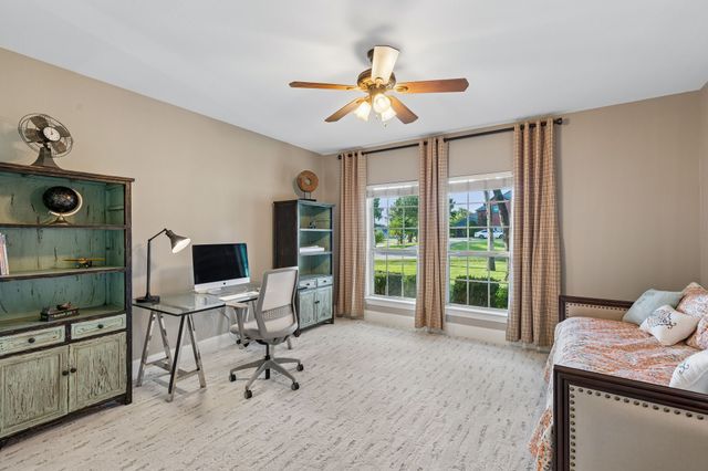 120 Hidden Valley Airpark, Shady Shores, TX 76208