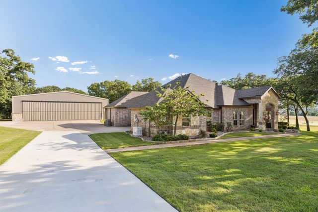 120 Hidden Valley Airpark, Shady Shores, TX 76208