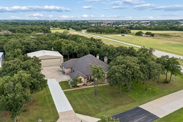 120 Hidden Valley Airpark, Shady Shores, TX 76208