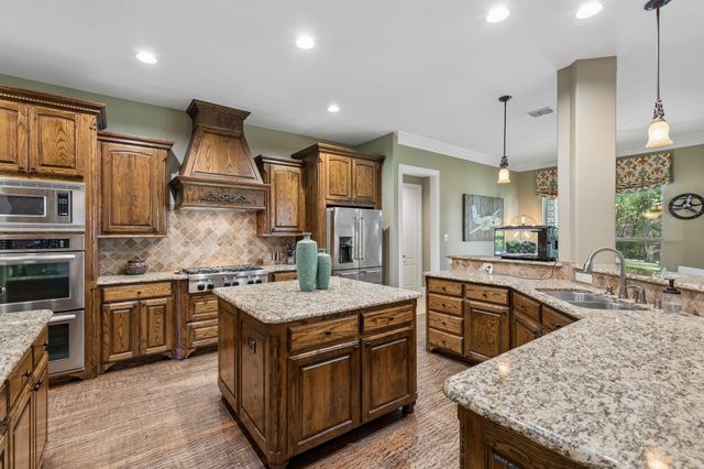 120 Hidden Valley Airpark, Shady Shores, TX 76208