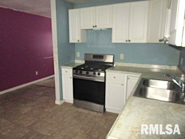 2204 EASTER Avenue, Pekin, IL 61554