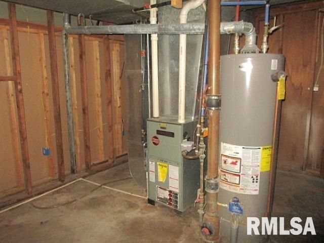 2204 EASTER Avenue, Pekin, IL 61554