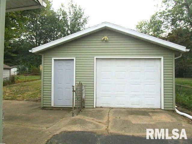 2204 EASTER Avenue, Pekin, IL 61554