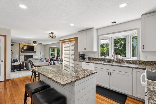 1013 Alderwood Court SW, Altoona, IA 50009