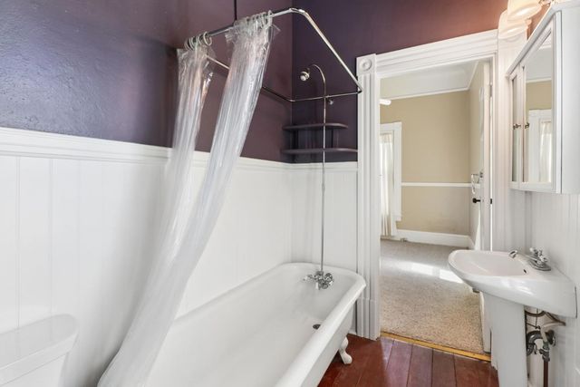 9616 Walnut Ave, Elk Grove, CA 95624