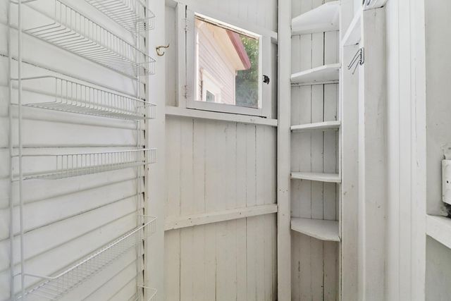 9616 Walnut Ave, Elk Grove, CA 95624