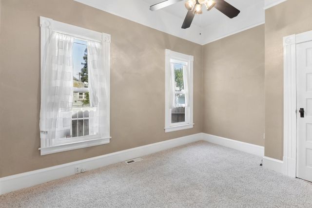 9616 Walnut Ave, Elk Grove, CA 95624