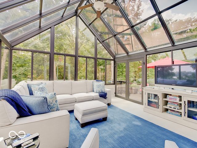 8613 Seaward Lane, Indianapolis, IN 46256