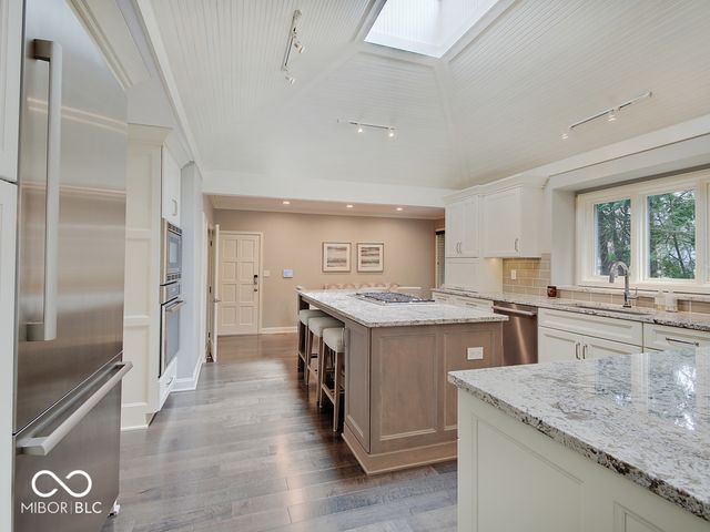 8613 Seaward Lane, Indianapolis, IN 46256