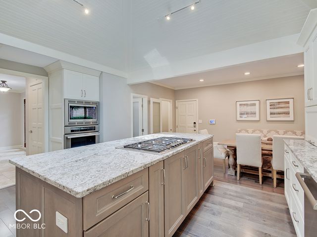 8613 Seaward Lane, Indianapolis, IN 46256