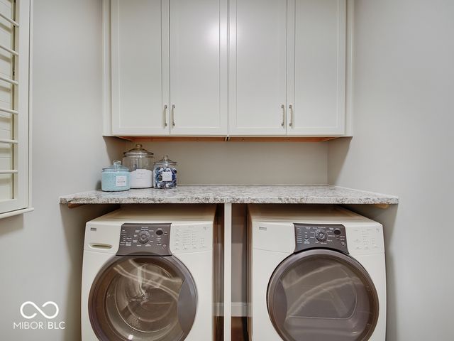 8613 Seaward Lane, Indianapolis, IN 46256