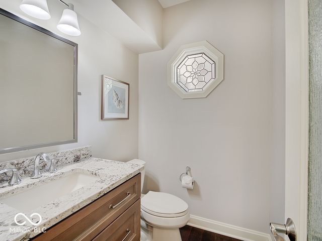 8613 Seaward Lane, Indianapolis, IN 46256