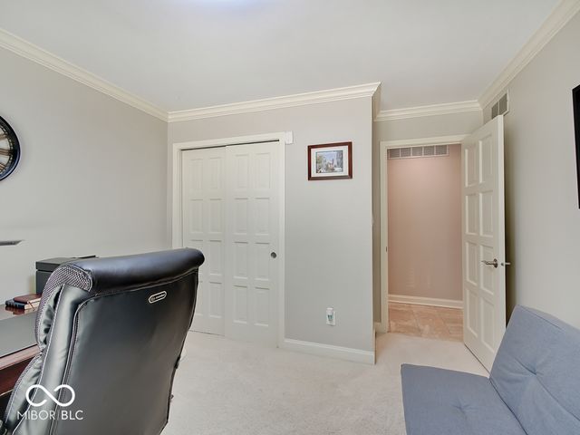 8613 Seaward Lane, Indianapolis, IN 46256