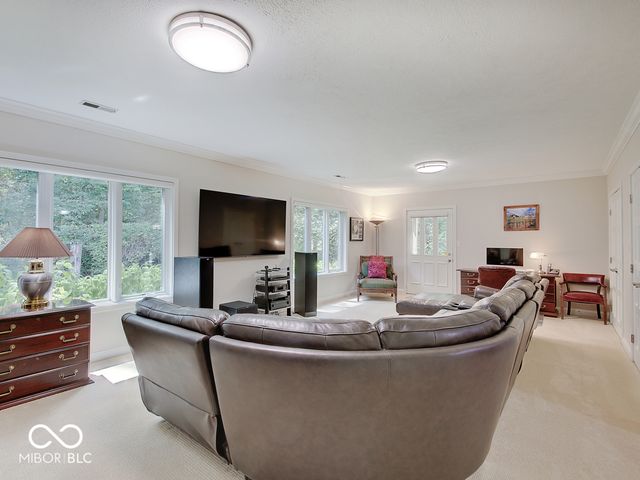 8613 Seaward Lane, Indianapolis, IN 46256