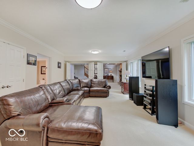 8613 Seaward Lane, Indianapolis, IN 46256