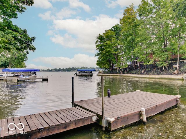 8613 Seaward Lane, Indianapolis, IN 46256