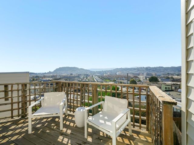 318 Topeka Avenue, San Francisco, CA 94124