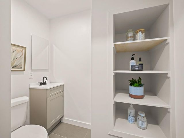 318 Topeka Avenue, San Francisco, CA 94124