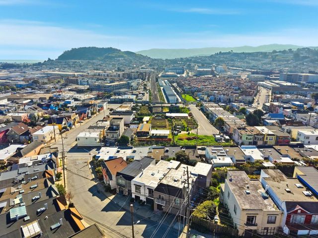 318 Topeka Avenue, San Francisco, CA 94124