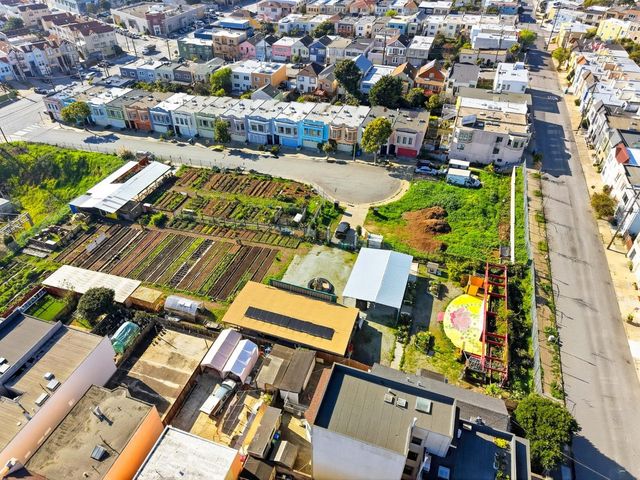 318 Topeka Avenue, San Francisco, CA 94124