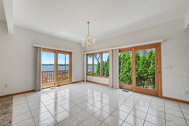 7351 Locklin, West Bloomfield Charter Township, MI 48324