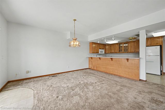 7351 Locklin, West Bloomfield Charter Township, MI 48324
