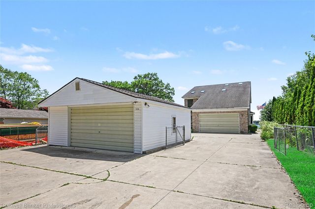 7351 Locklin, West Bloomfield Charter Township, MI 48324
