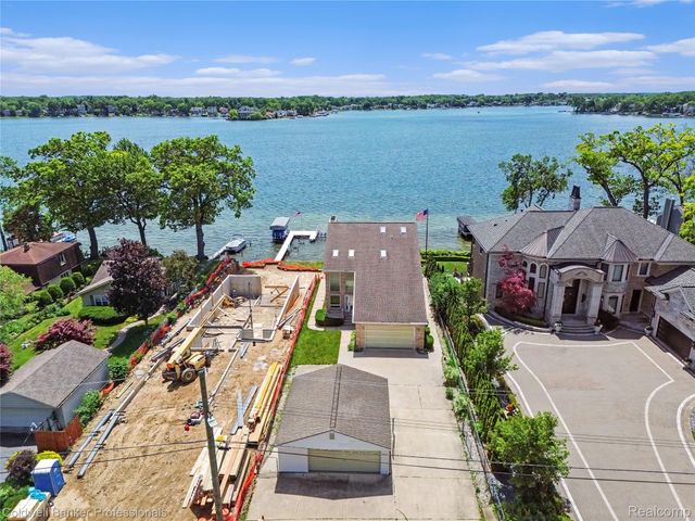 7351 Locklin, West Bloomfield Charter Township, MI 48324
