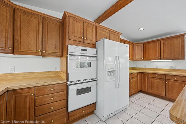 7351 Locklin, West Bloomfield Charter Township, MI 48324