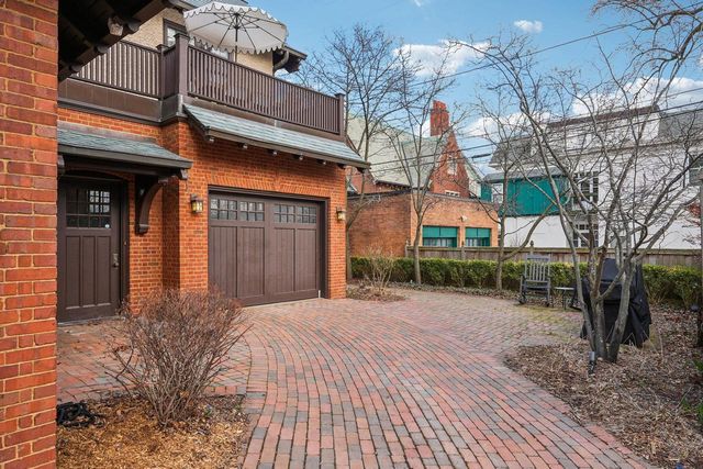 2518 N Terrace AVENUE, Milwaukee, WI 53211